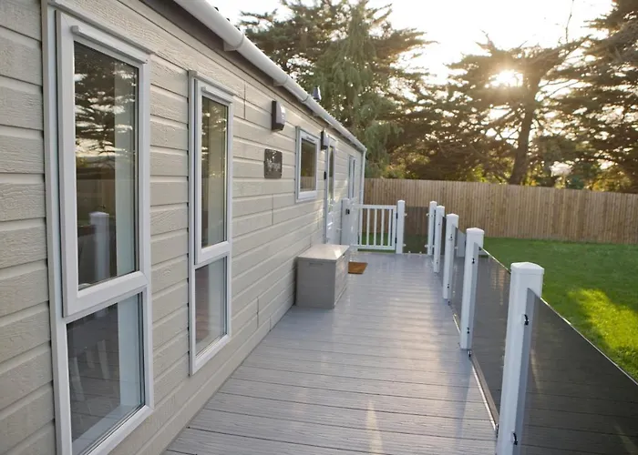 6 Berth Luxury Lodge In Christchurch Dorset