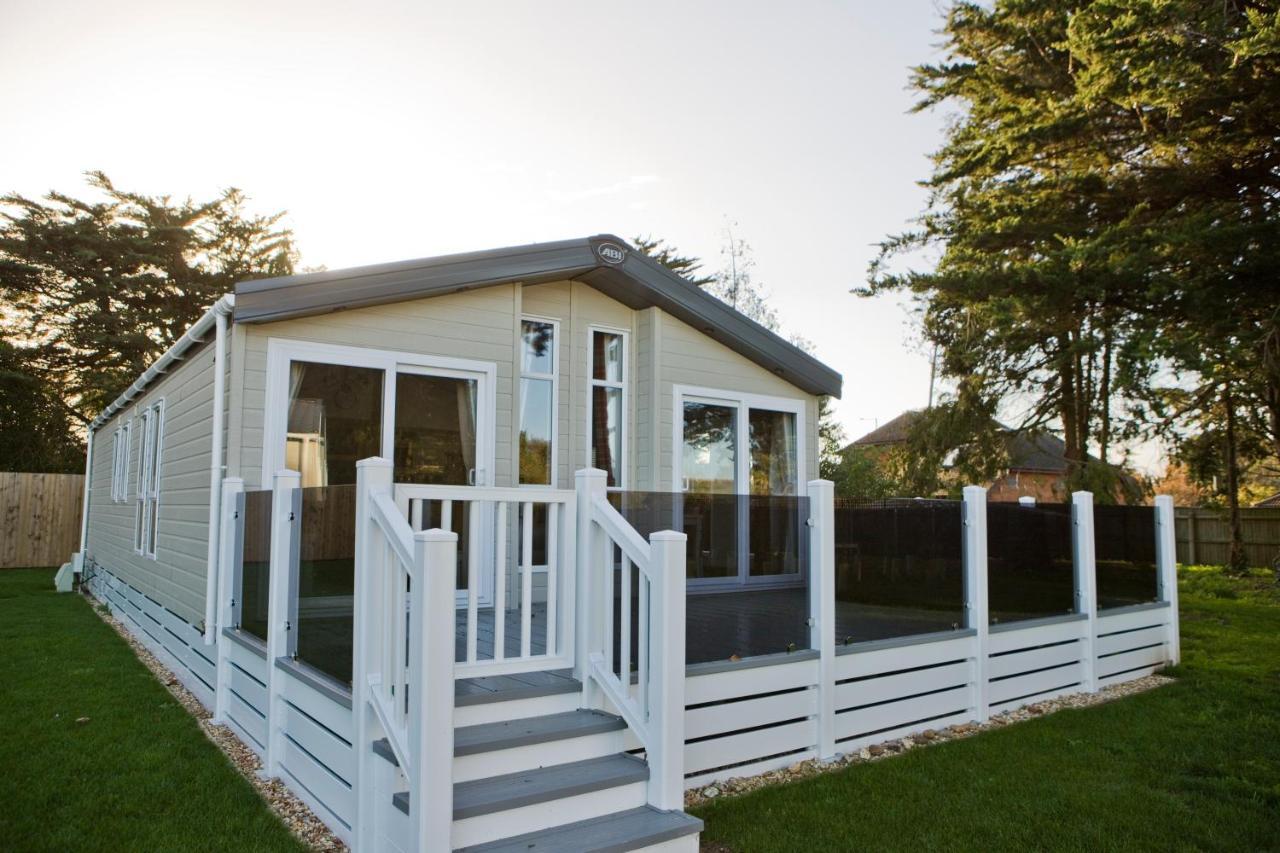 6 Berth Luxury In Christchurch Dorset